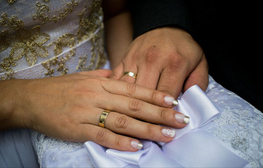Anillos de Tungsteno Para Parejas, ¿Qué Modelos Combinan Mejor?