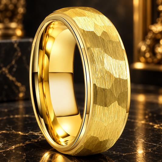 Anillo de Tungsteno Martillado Abombado Escalonado