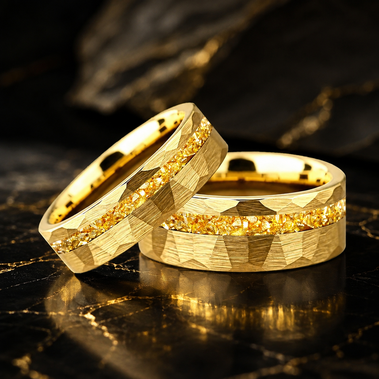 Anillo de Tungsteno con Cristal Dorado