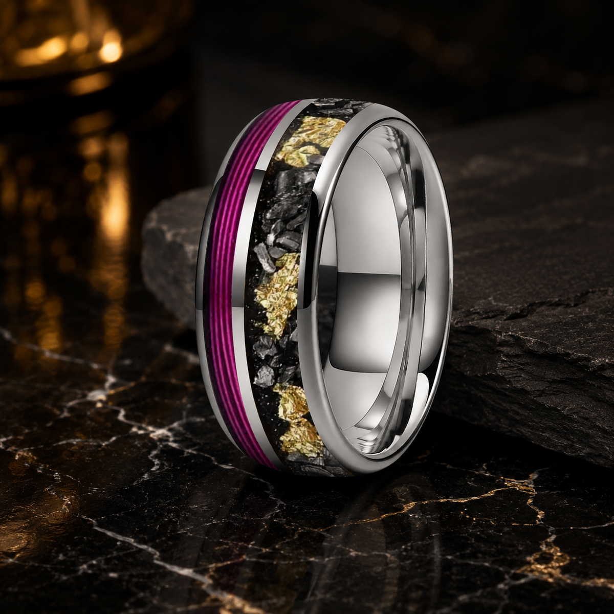 Anillo de Tungsteno con Cuerda de Guitarra Morada y Meteorito
