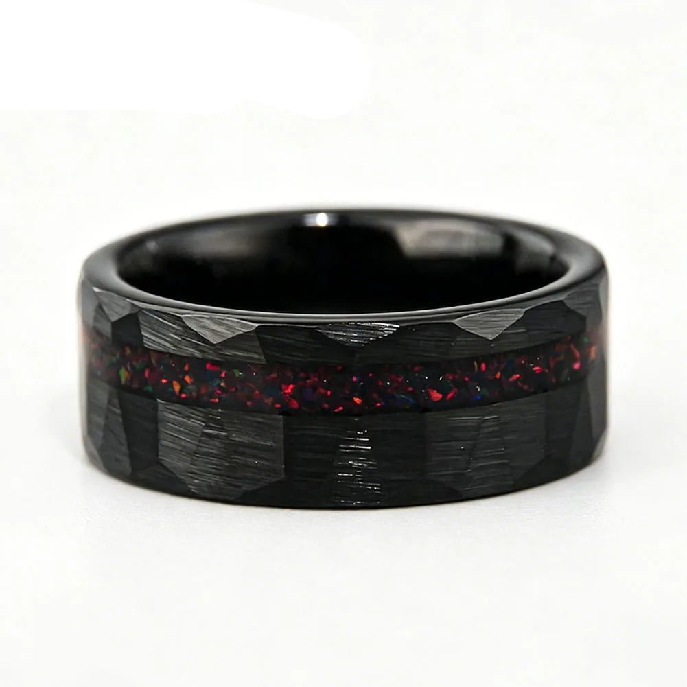 Anillo de Tungsteno Martillado con Ópalo Rojo