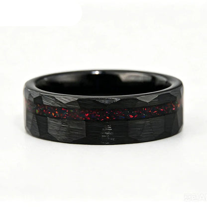 Anillo de Tungsteno Martillado con Ópalo Rojo